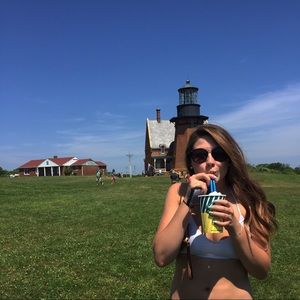 Meet your Posher, Danae